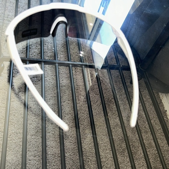 New Steven Madden sunglasses %100 UV Protection - Picture 3 of 4